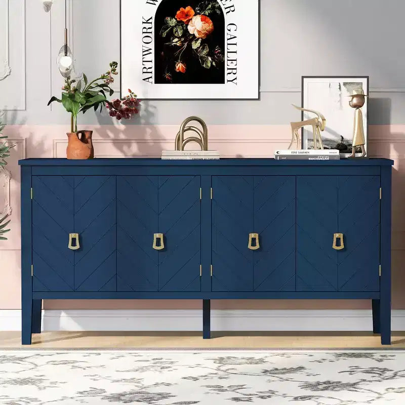 Credenza a quattro ante da 160 cm, design a motivi geometrici con maniglie vintage, tavolo stretto da ingresso con gamba centrale