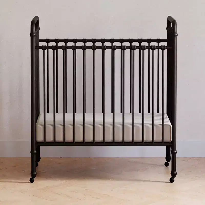 Culla mini convertibile 3-in-1 in metallo Namesake Abigail