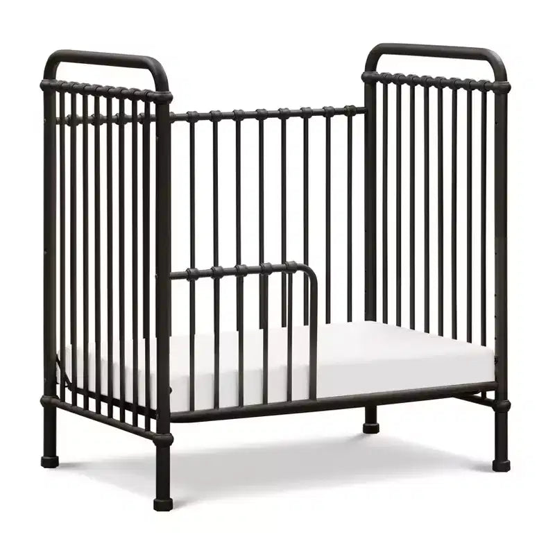 Culla mini convertibile 3-in-1 in metallo Namesake Abigail