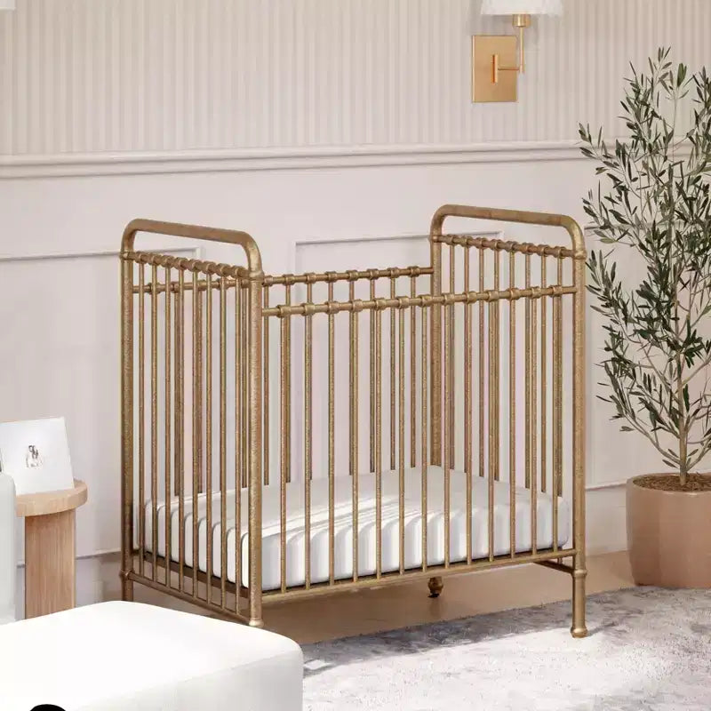 Culla mini convertibile 3-in-1 in metallo Namesake Abigail